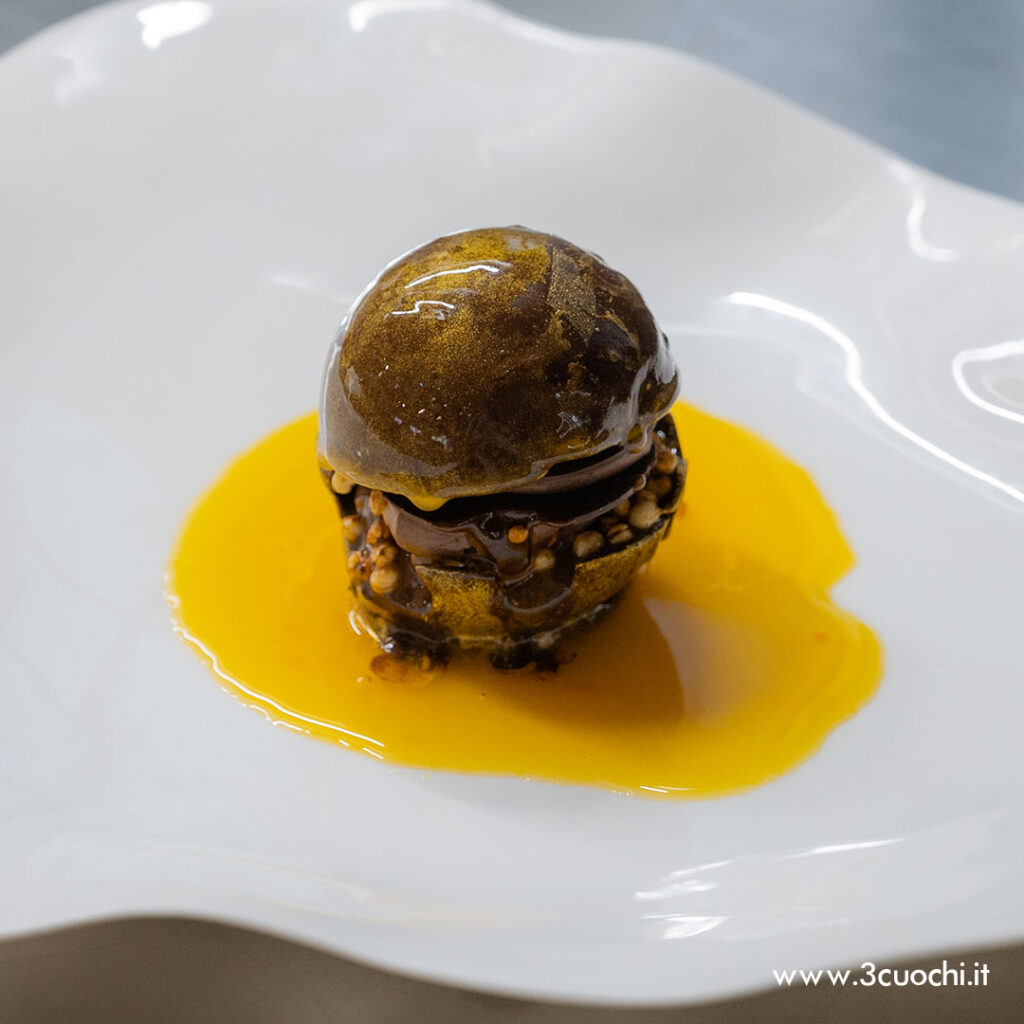 sfera_cioccolato_zafferano.jpg
