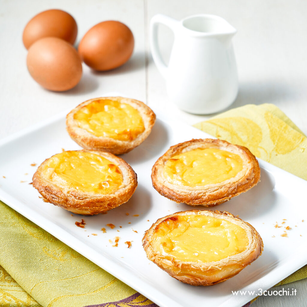 Pasteis de nata in giallo