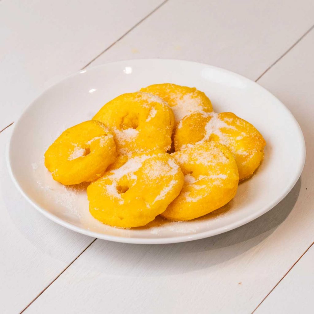 Frittelle di mele allo zafferano